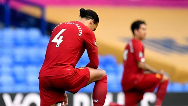 QYG- 曼联绝杀利物浦足总杯四强晋级 