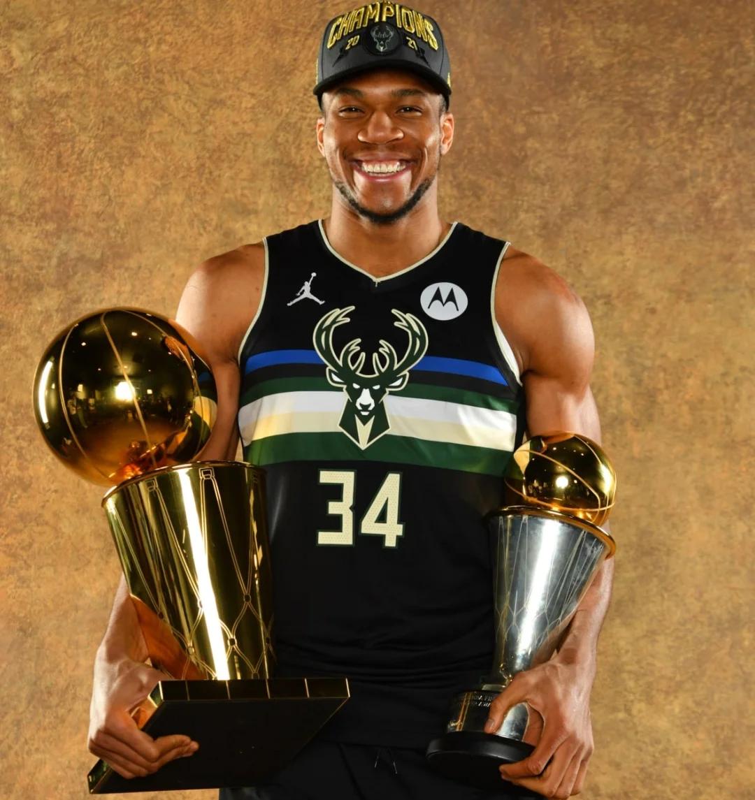 奇异果体育-字母哥在加拿大队比赛中大胜，精彩发挥引发热议！的简单介绍