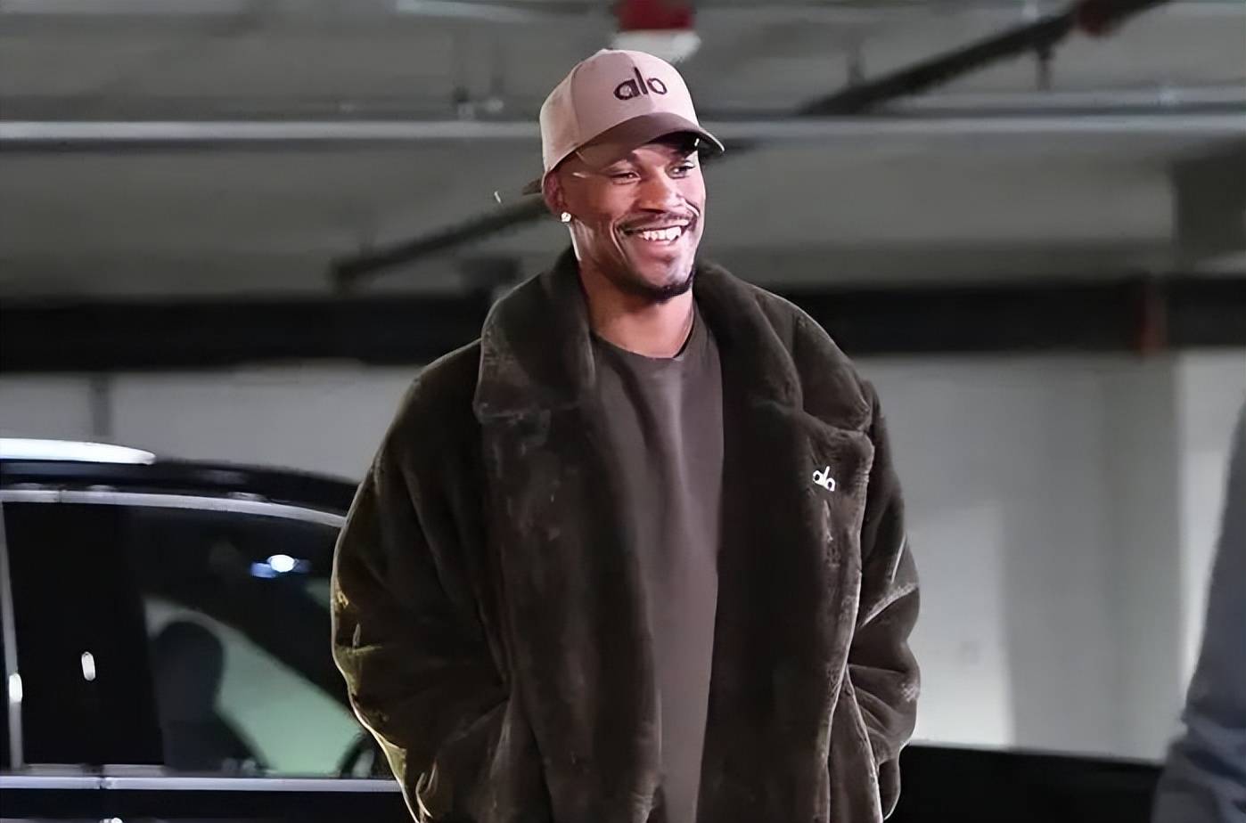 QYG-关于巴特勒回归赛场，关键助攻首场状态亮眼，法国队观众沸腾！的信息